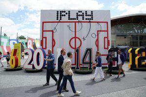 PU90_IPlay_017-0x600_UOVZ8X
