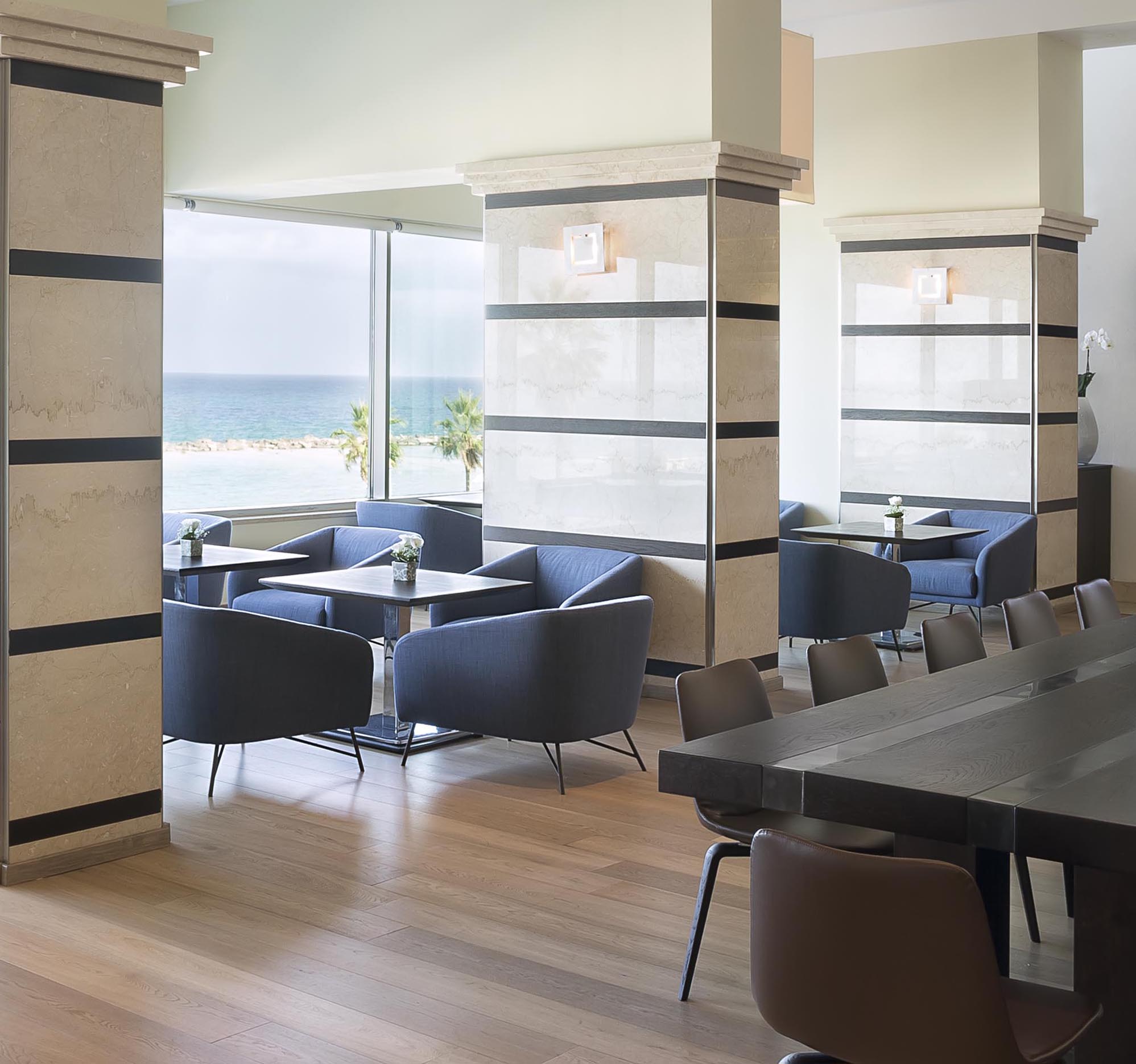 lobby-lounge-bar