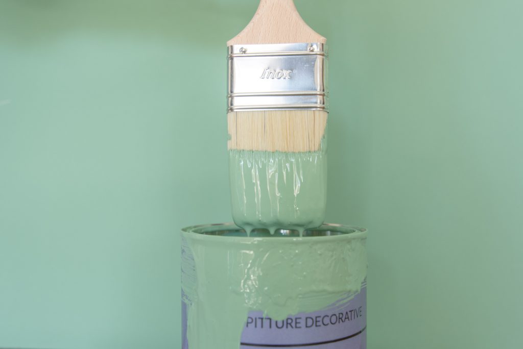 FOTO 02 Le Pitture finitura EMULSION MATT codice colore 1069 W&M - Copia...