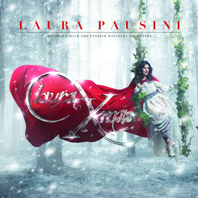 Laura Pausini indossa una preziosa cintura gioiello Eles Italia nello scatto di copertina di Laura Xmas